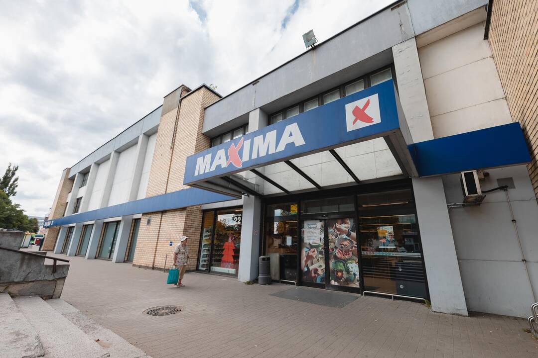 Apgriuvęs Kalniečių prekybos centro pastatas