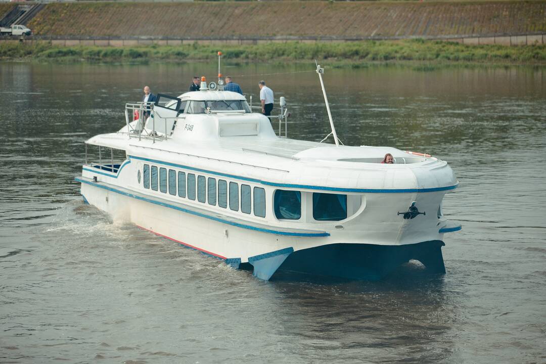 Legendinė „Raketa“ pirmą kartą į Nidą išplaukė su keleiviais