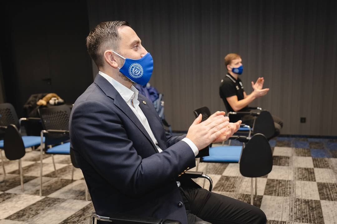 Pirmos lygos apdovanojimai Hegelmann klube