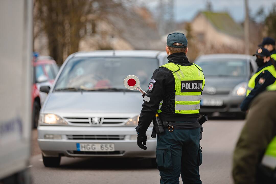 Šeštadienį prie Kauno judėjimą kontroliuoja pareigūnai