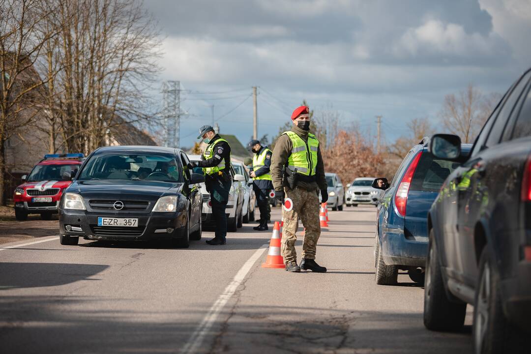 Šeštadienį prie Kauno judėjimą kontroliuoja pareigūnai