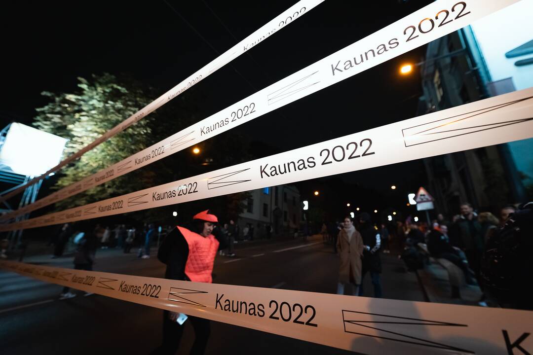 Į Parodos kalną „Fluxus“ stiliumi kopė šimtai