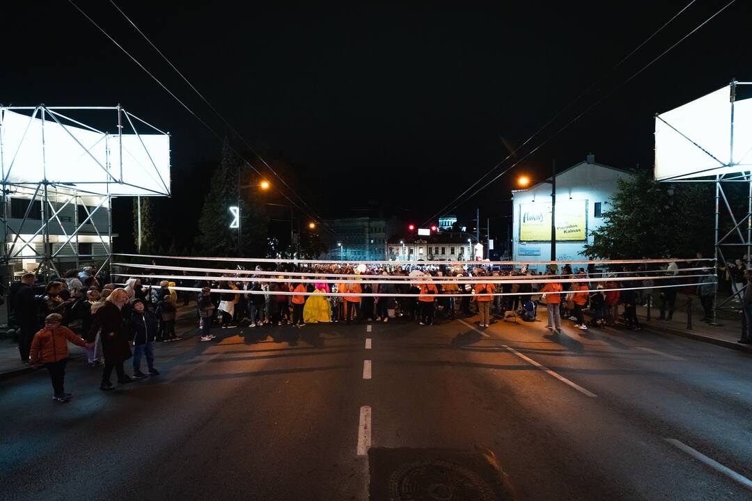 Į Parodos kalną „Fluxus“ stiliumi kopė šimtai