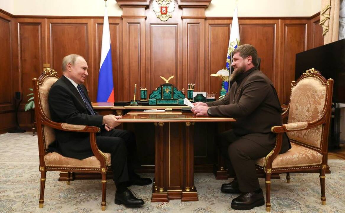 R. Kadyrovas sako esąs pasirengęs nusiųsti į Ukrainą daugiau kovotojų