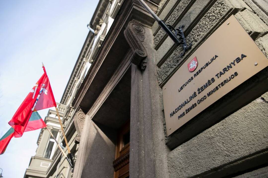Žemės tarnyba kreipėsi į prokuratūrą dėl nuosavybės teisių atkūrimo dokumentų klastojimo