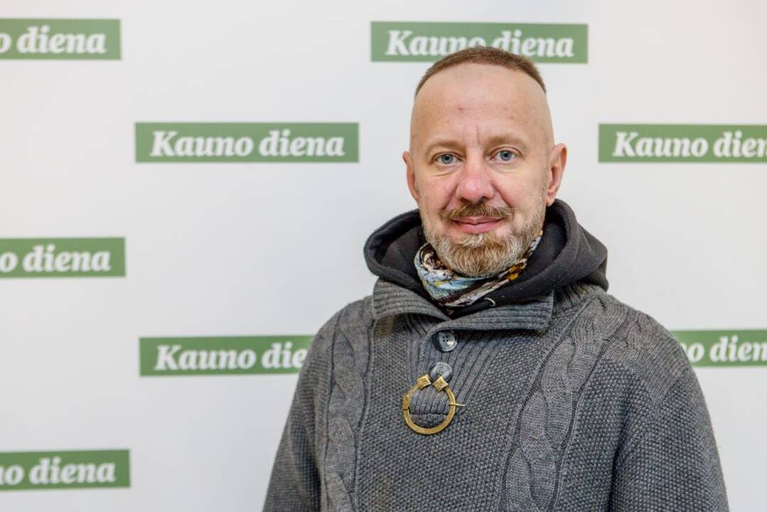 Kūryba: paliestas mūzos Š. Juknys kuria nuostabius darbus.