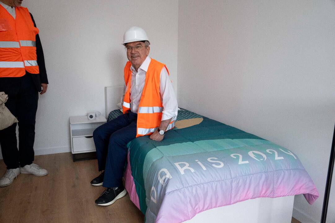 Tikslumas: laikmatis prie Eifelio bokšto skaičiuoja ir sekundes, likusias iki olimpinių žaidynių.