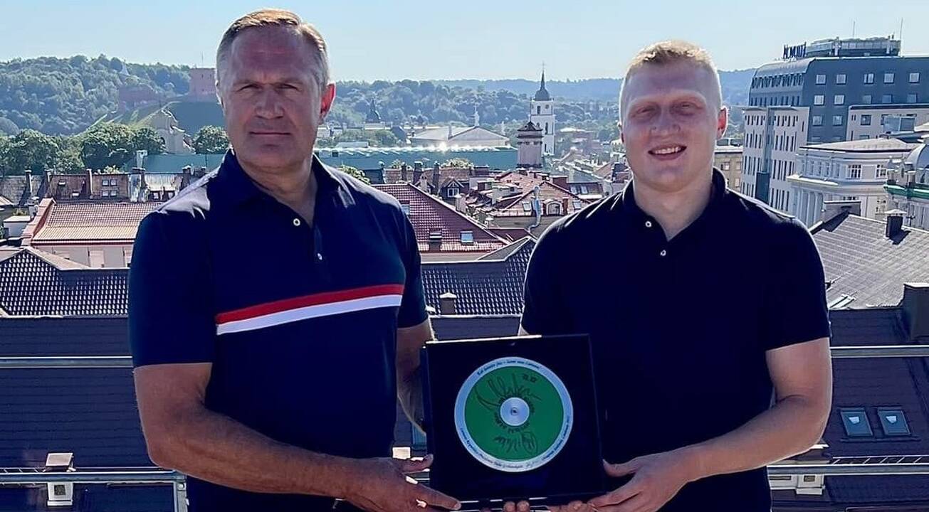 Misija: Pekino olimpiados atidarymo eisenoje Lietuvos trispalvę nešė Š. Jasikevičius.