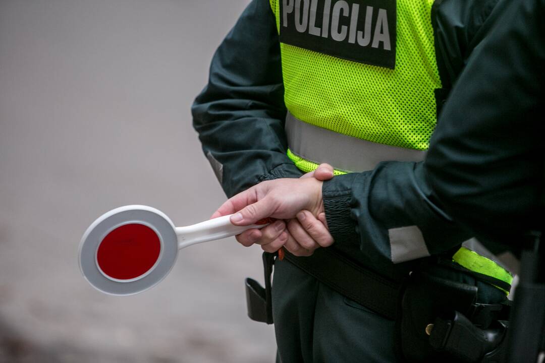 Kretingos rajonas pareigūnus vilios 5 tūkst. eurų išmokomis