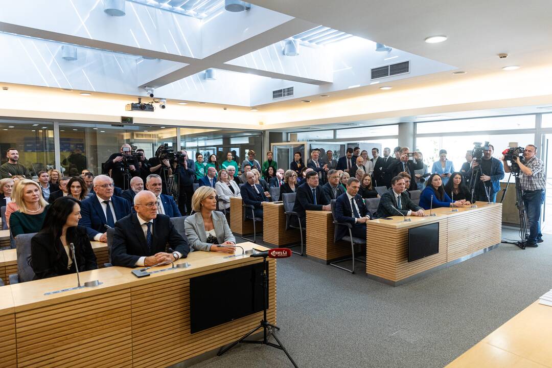 EP rinkimų politinių partijų numerių traukimas