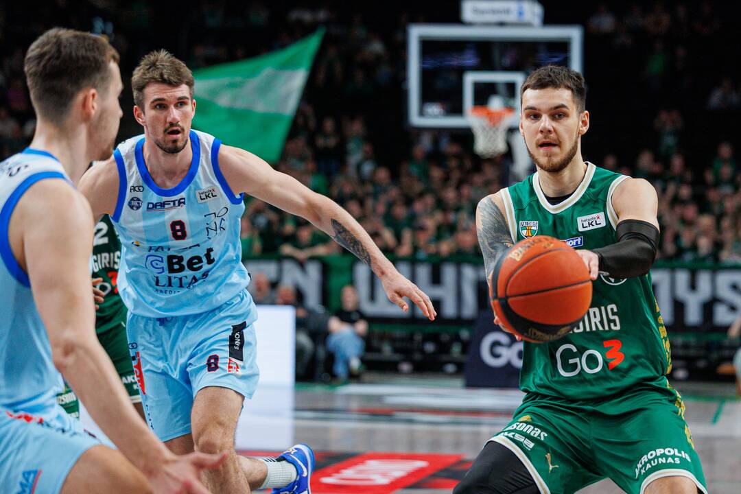 LKL rungtynėse – Kauno „Žalgiris“ ir Jonavos „CBet“