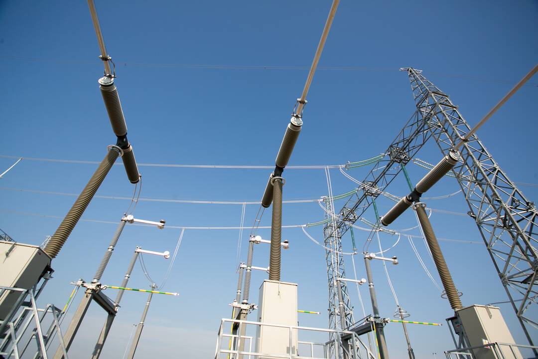 „Litgrid“: Baltijos šalių elektros sistema sėkmingai veikia izoliuotu režimu