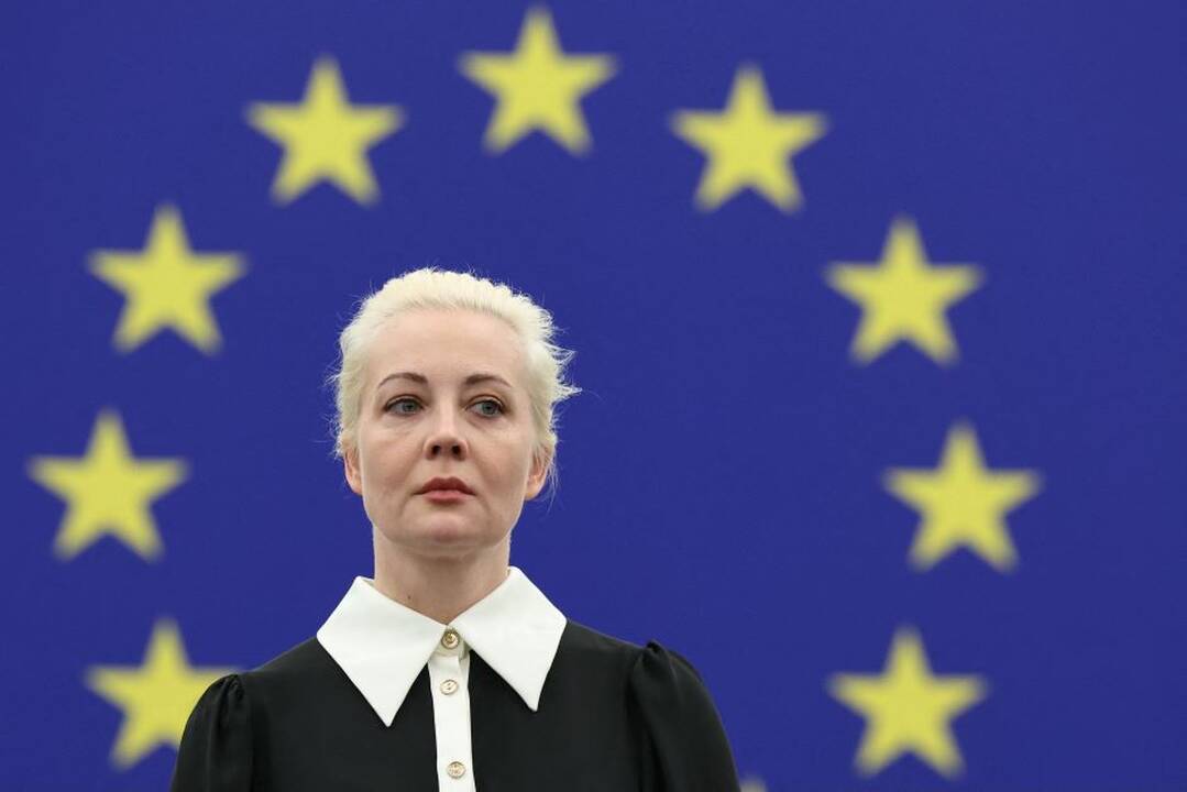 Žiniasklaida: O. Zelenska per J. Bideno kalbą nepanoro sėdėti šalia J. Navalnajos