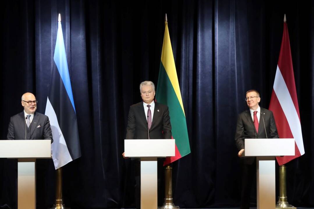 Susitikimas: Prezidentas G. Nausėda vakar Klaipėdoje susitiko su Estijos vadovu A. Karisu ir Latvijos prezidentu E. Rinkevičiumi, prie jų vėliau prisijungė Lenkijos vadovas A. Duda.
