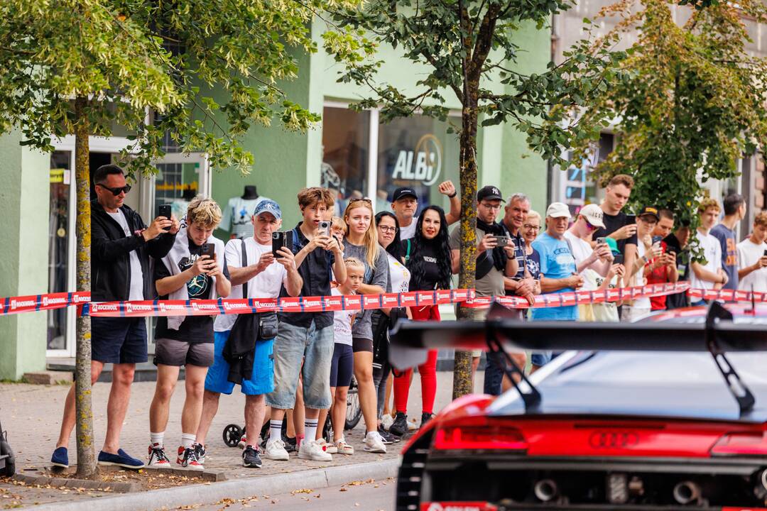 „Aurum 1006 km lenktynių“ paradas Palangoje