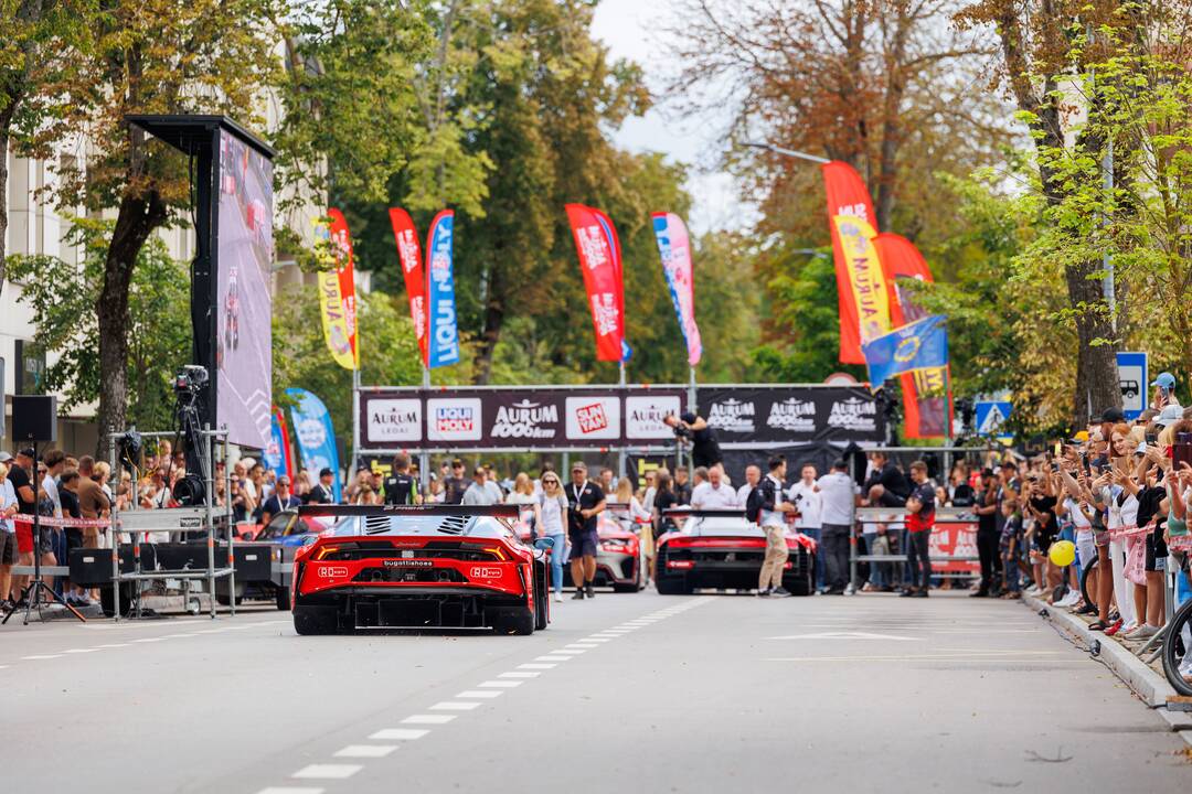 „Aurum 1006 km lenktynių“ paradas Palangoje