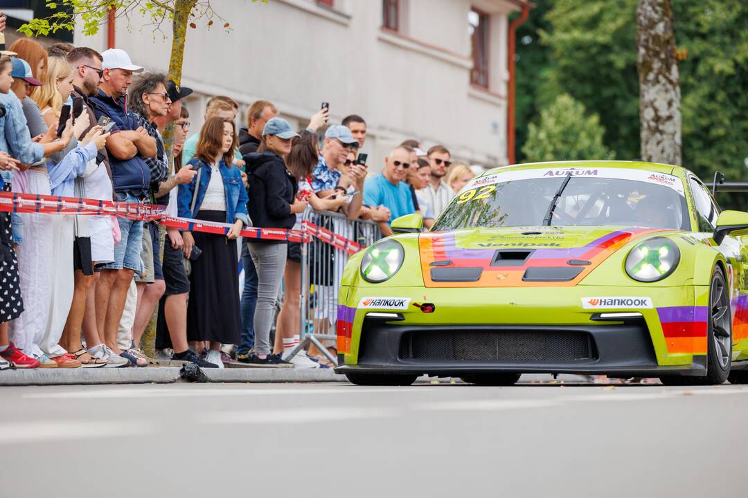 „Aurum 1006 km lenktynių“ paradas Palangoje