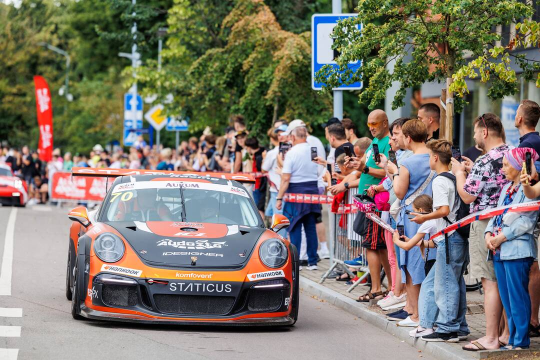„Aurum 1006 km lenktynių“ paradas Palangoje