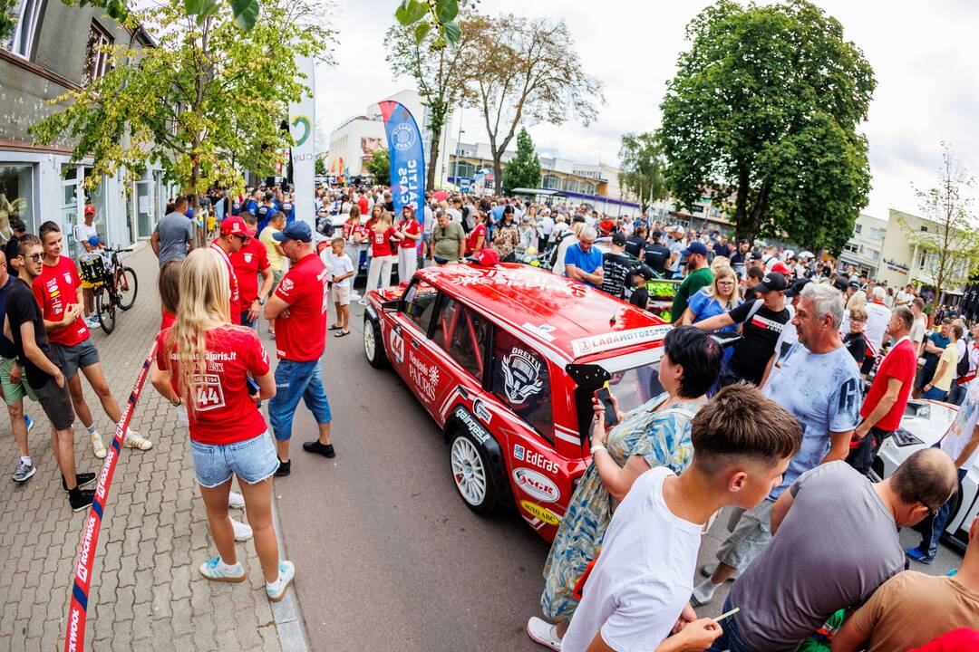 „Aurum 1006 km lenktynių“ paradas Palangoje