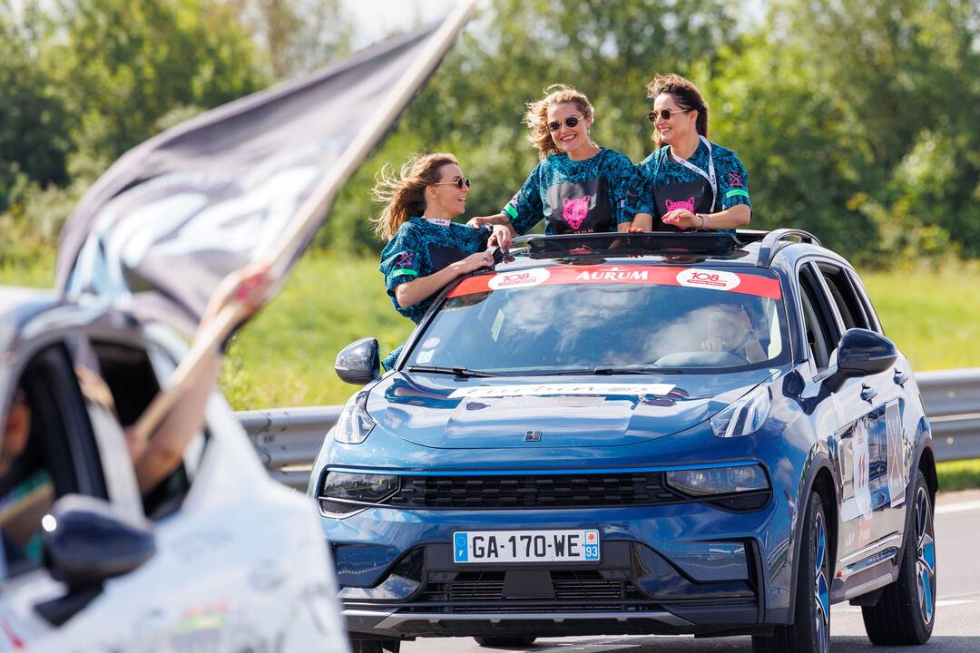 „108 km Moterų iššūkio“ lenktynių startas