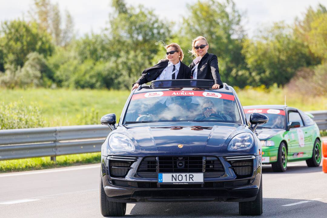 „108 km Moterų iššūkio“ lenktynių startas