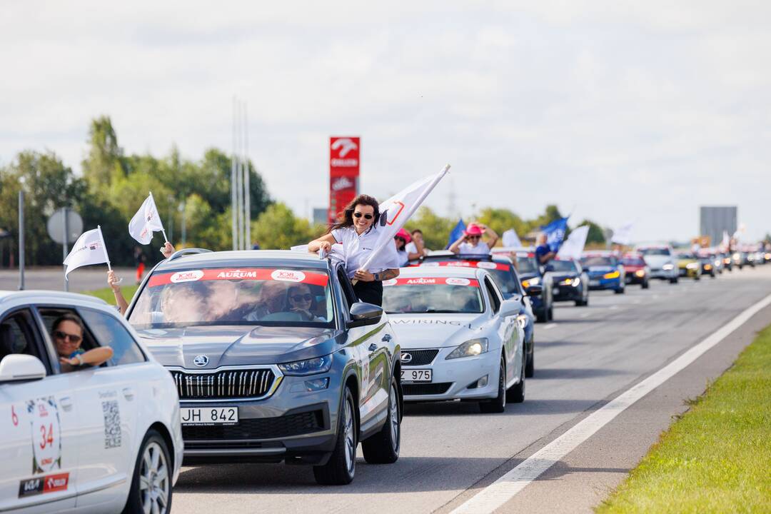„108 km Moterų iššūkio“ lenktynių startas