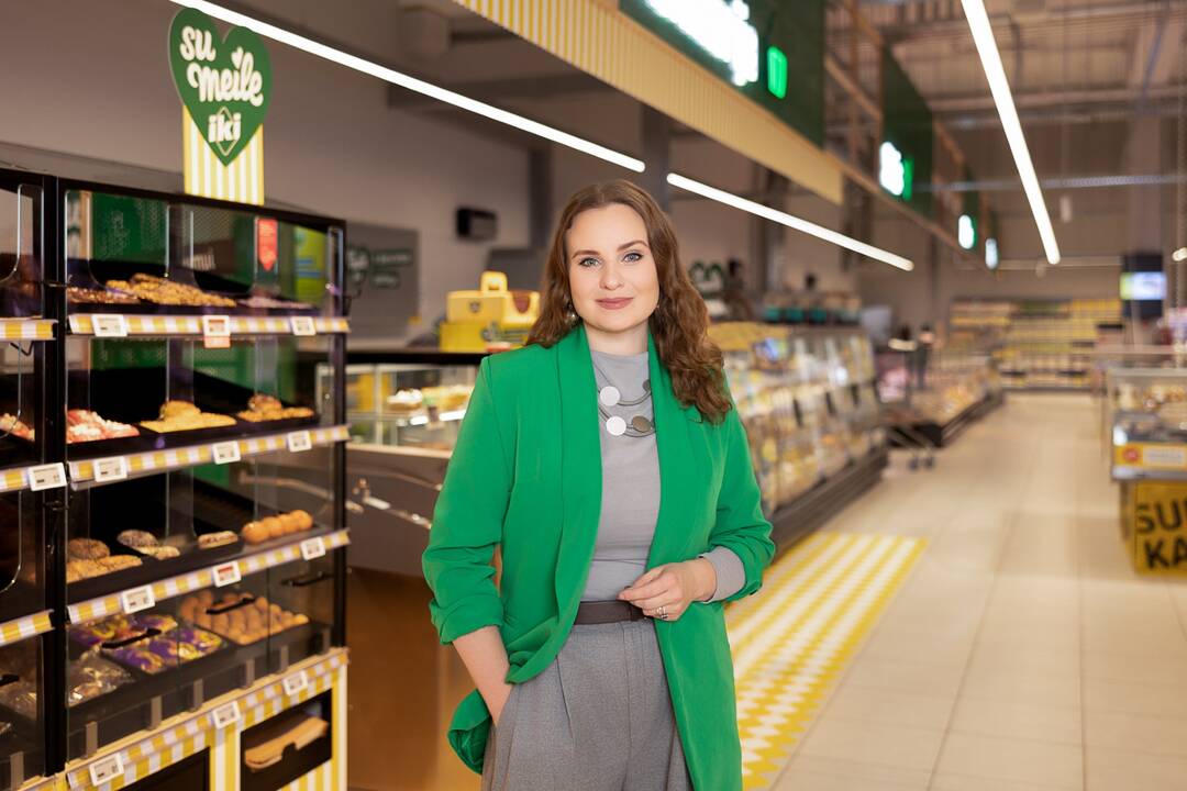 Sumąstė: reklamos kūrėjai nusprendė, kad viešojoje kalboje neteiktinomis svetimybėmis sudomins senjorus.