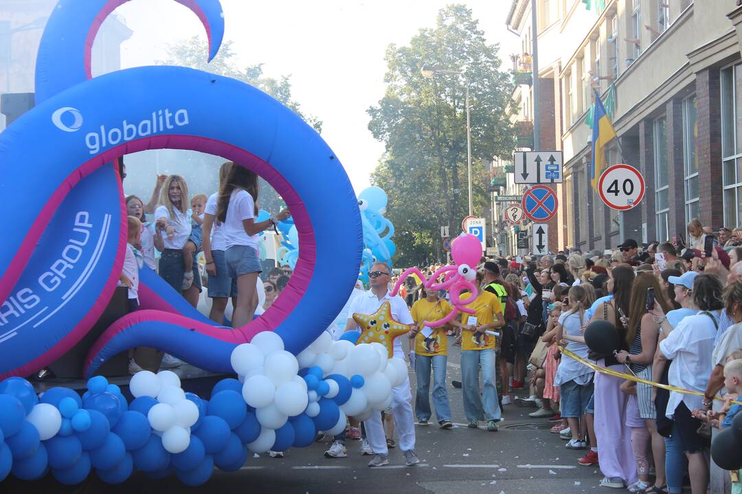 Tradicija: svarbiausia šventėje – pamatyti kasmet vis kitokią eiseną.