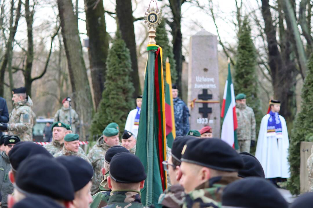 Uostamiestis mini Klaipėdos krašto prijungimo prie Lietuvos 102-ąsias metines