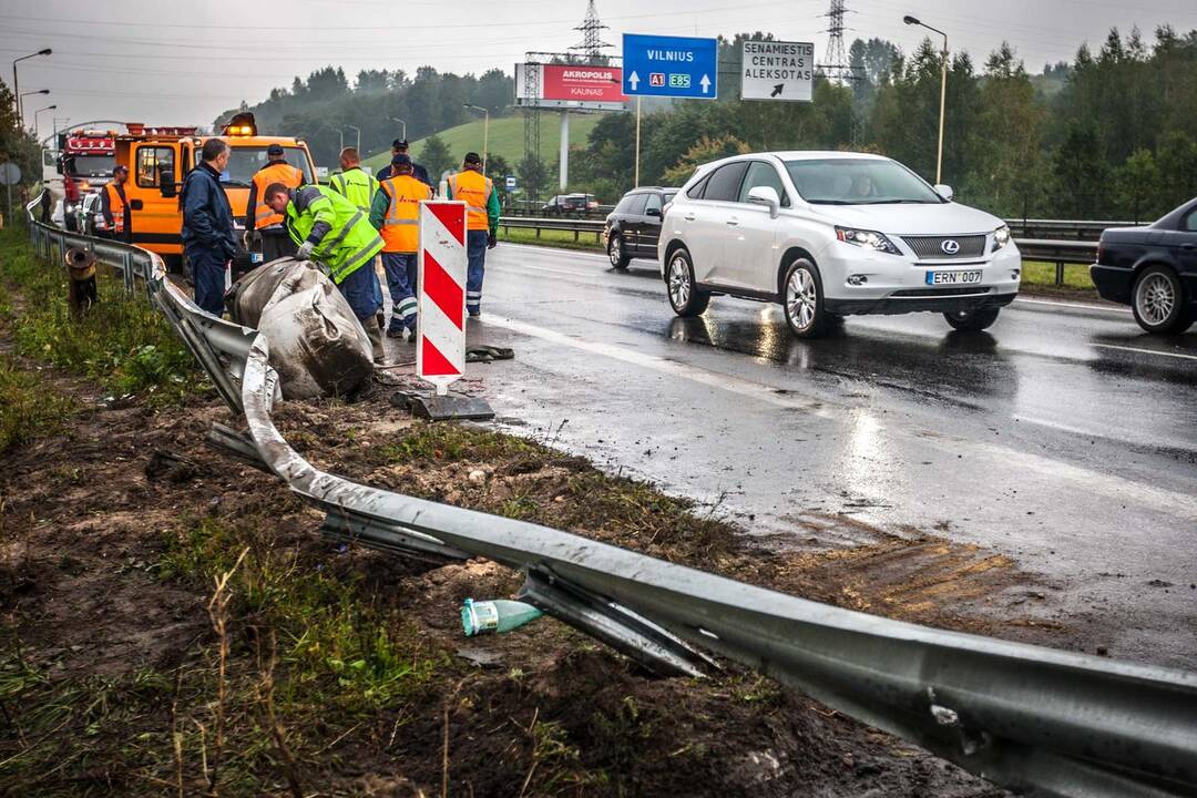 Vilkiko avarija ant A. Meškinio tilto