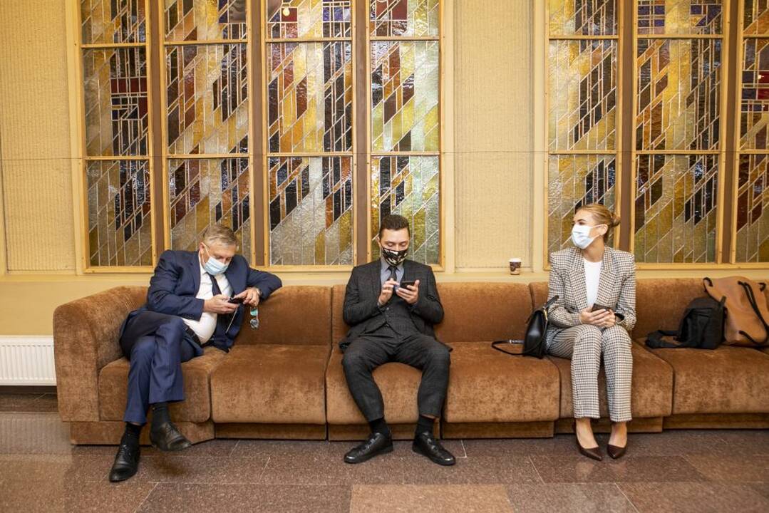 Aktyvumas: praėjus mėnesiui po Seimo nario priesaikos, naujos kadencijos parlamentarai pamažu ima įsijausti į savo vaidmenį, kurį teks vaidinti artimiausius ketverius metus.