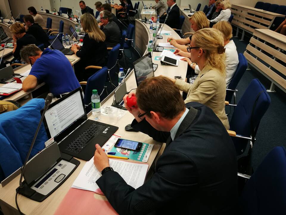 Permainos: jei rinkimus laimėtų į antrą turą pakliuvę Klaipėdos tarybos nariai, juos turėtų pakeisti net keturi nauji politikai.