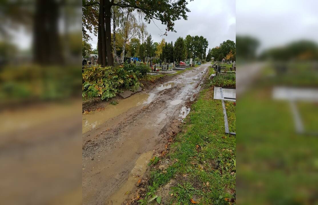 Klausimai: pamatę pažliugusius išvažinėtus takus kapinių lankytojai nusigando – negi taip bus ir per Vėlines?