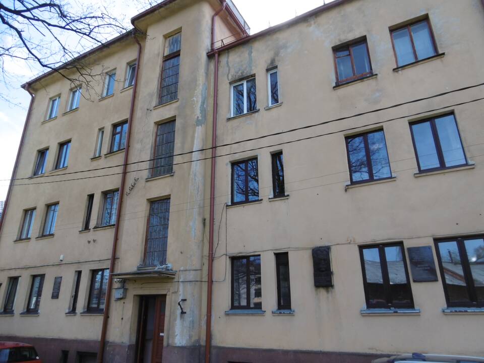 Legenda: pastatas Vaižganto g. 36 – V. Mykolaičio-Putino namas, kuriame poetas norėjo sutikti gyvenimo saulėlydį.