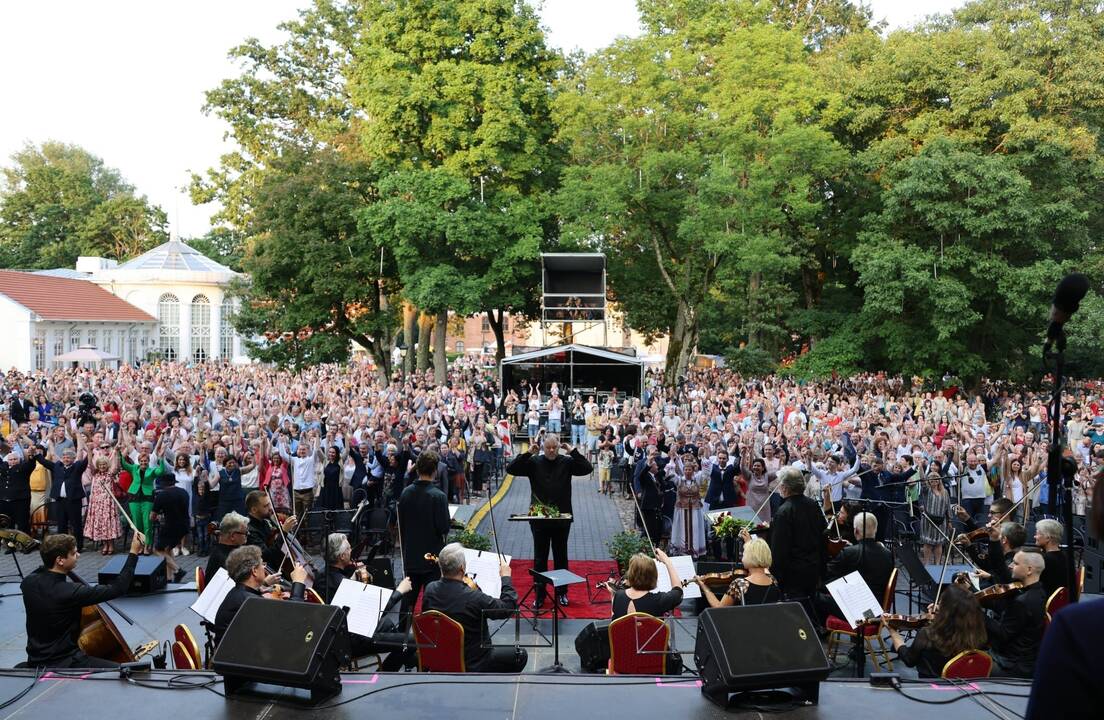 Trukmė: gražiausių įspūdžių dovanojantis tradicinis festivalis „Lietuva Raudondvario dvare“ vyks dvi dienas: liepos 5-ąją ir 6-ąją.
