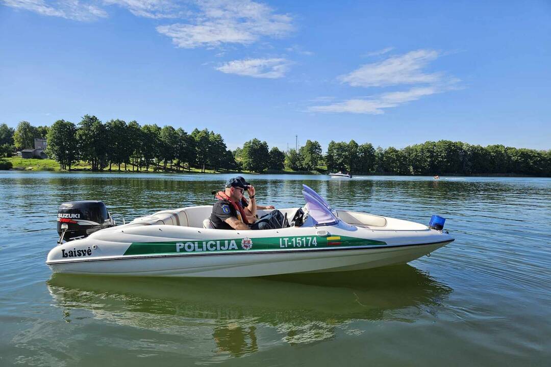 Patruliavimas Didžiulio ežere.