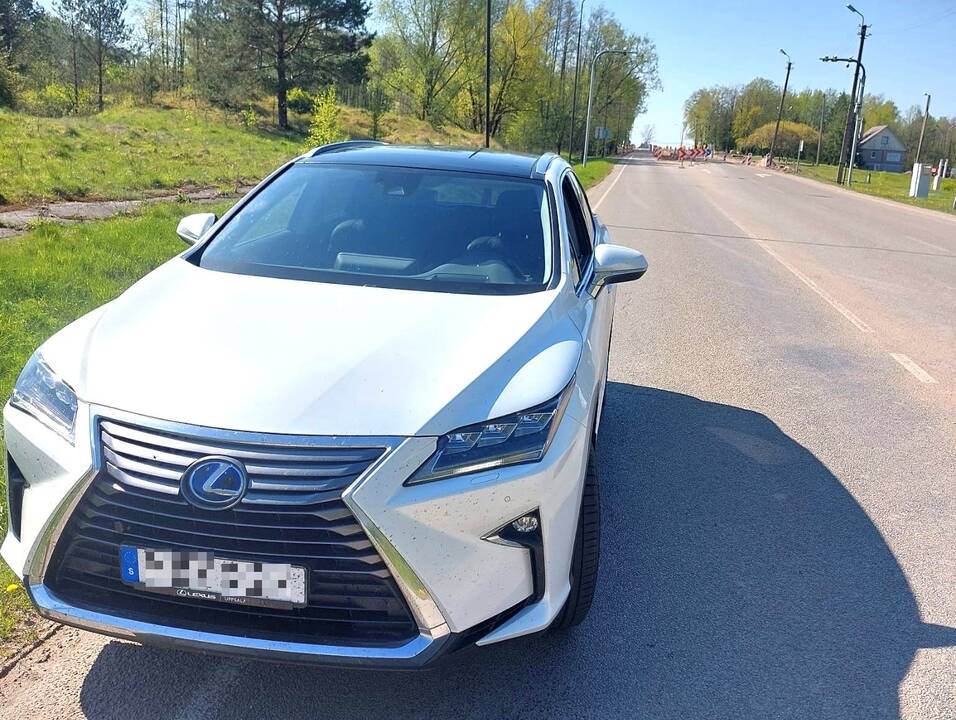 Sulaikyti automobiliai.
