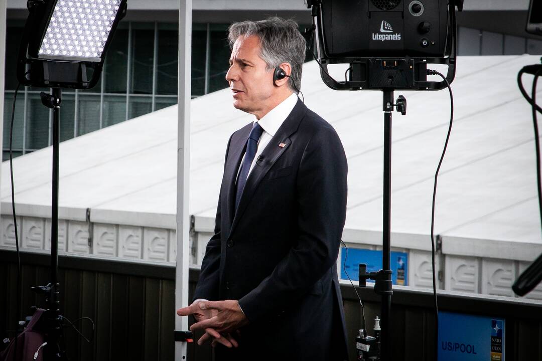Antony Blinkenas.