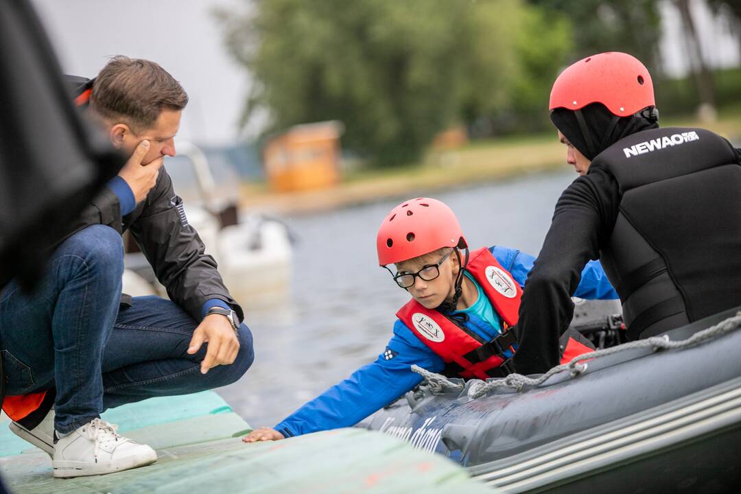 Pasaulio ir Europos jaunių motorlaivių čempionato atidarymas
