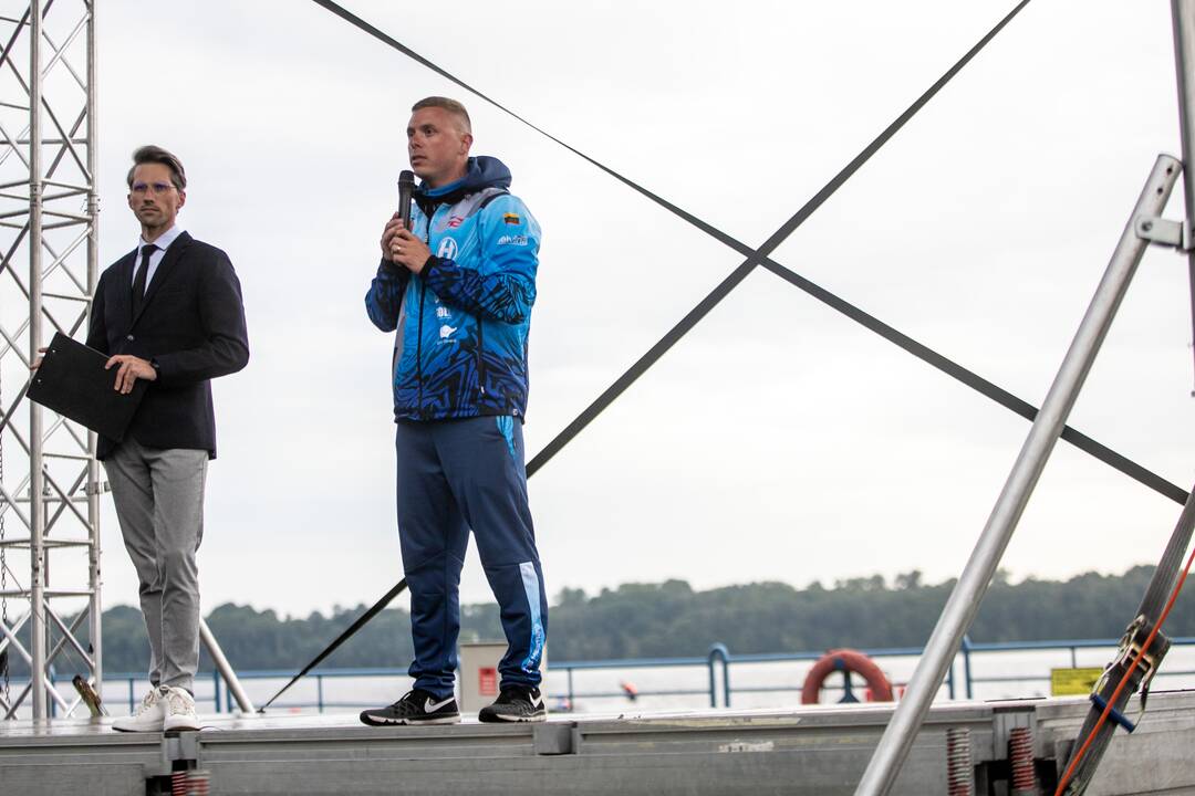 Pasaulio ir Europos jaunių motorlaivių čempionato atidarymas