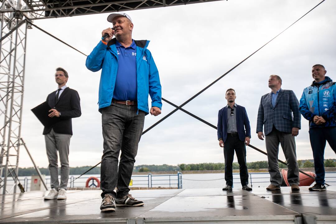 Pasaulio ir Europos jaunių motorlaivių čempionato atidarymas