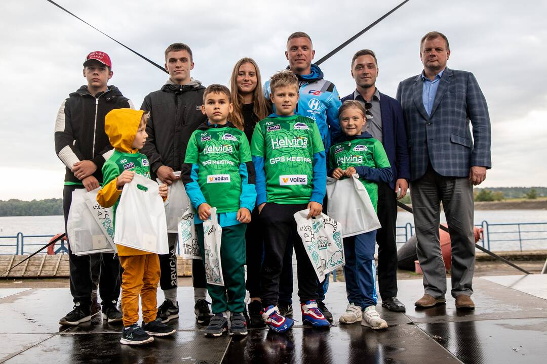 Pasaulio ir Europos jaunių motorlaivių čempionato atidarymas