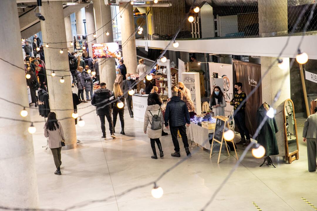 „Žalgirio“ arena virto kalėdiniu miesteliu
