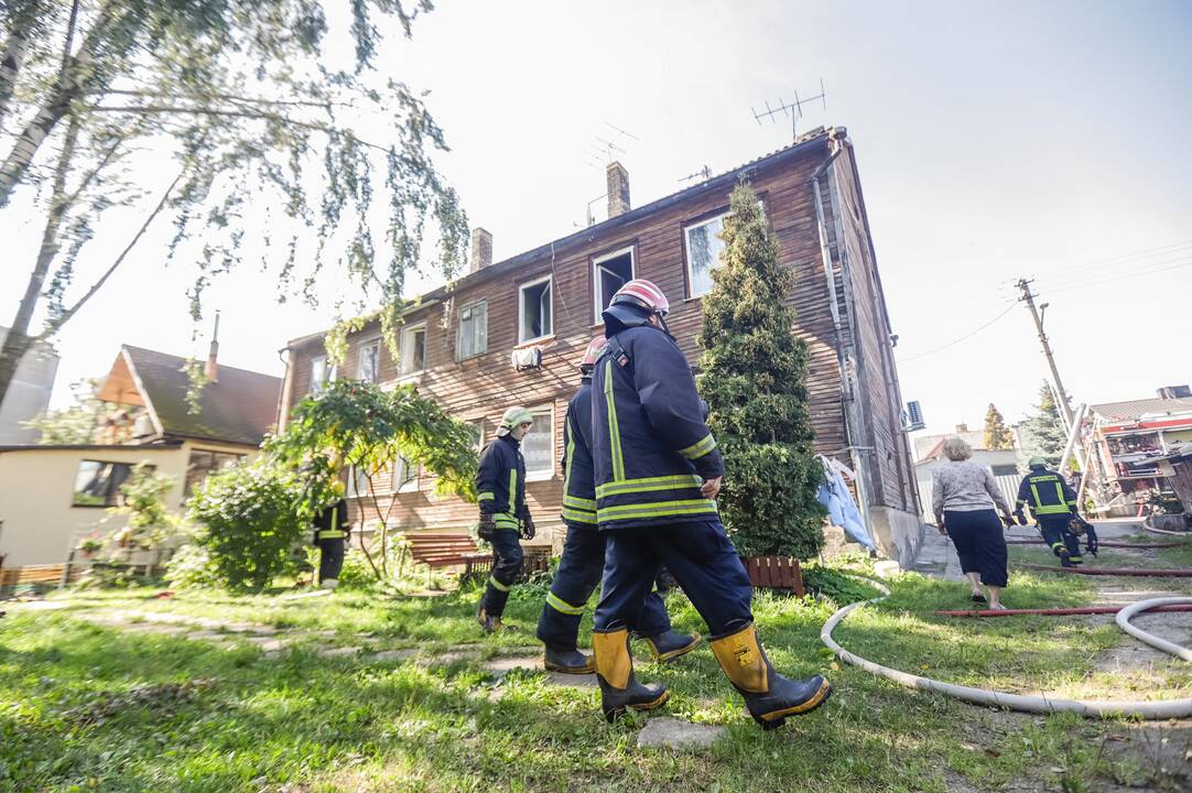 Vilijampolėje degė gyvenamasis namas