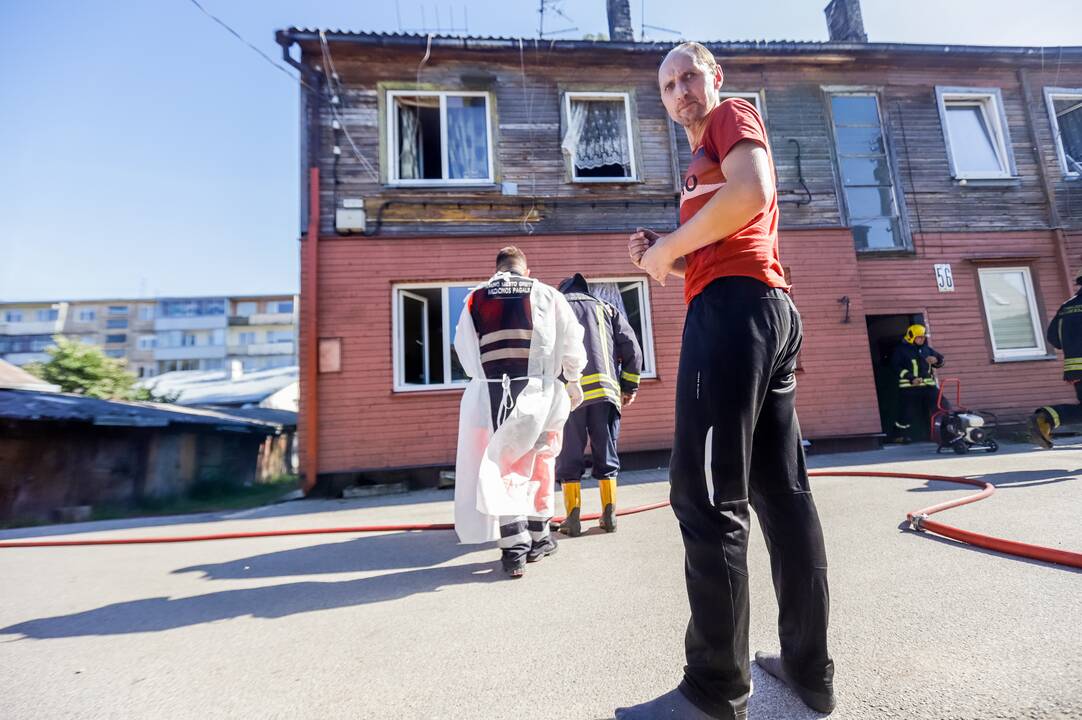 Vilijampolėje degė gyvenamasis namas