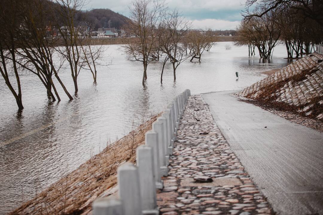 Užlietas Kauno Santakos parkas