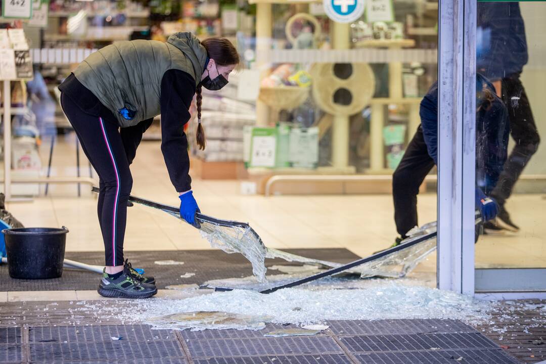 Vaišvydavoje išplėštas bankomatas