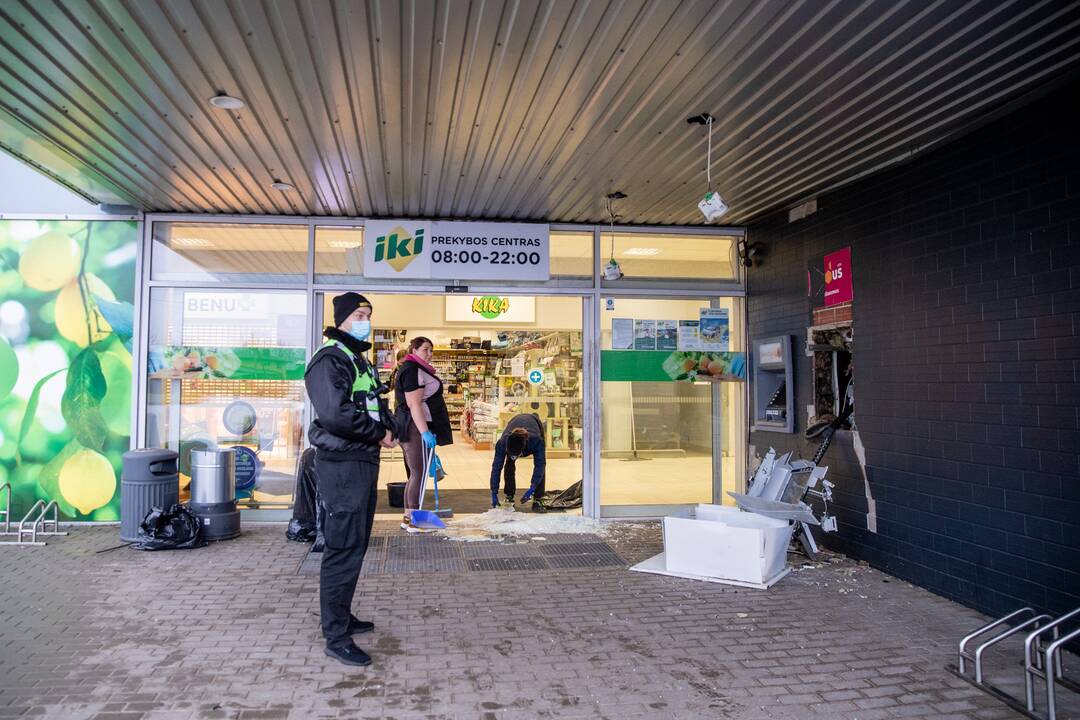 Vaišvydavoje išplėštas bankomatas