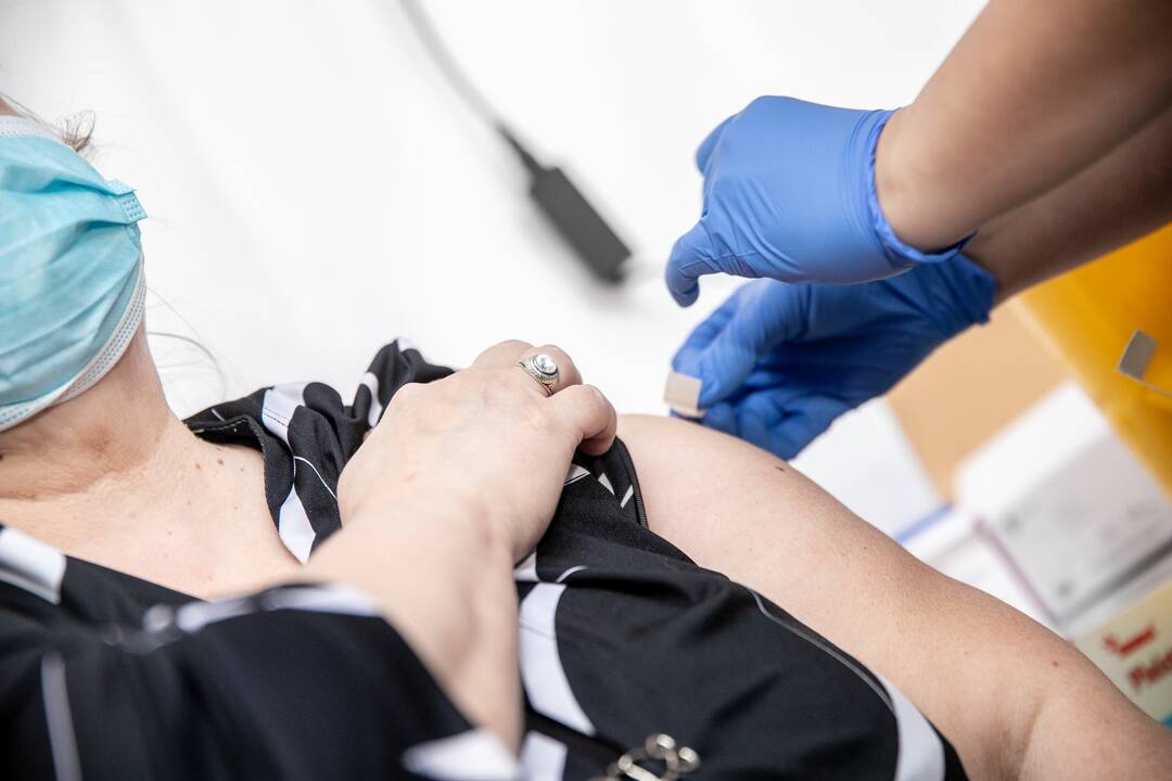 Kauno „Akropolyje“ prasidėjo gyventojų skiepijimas