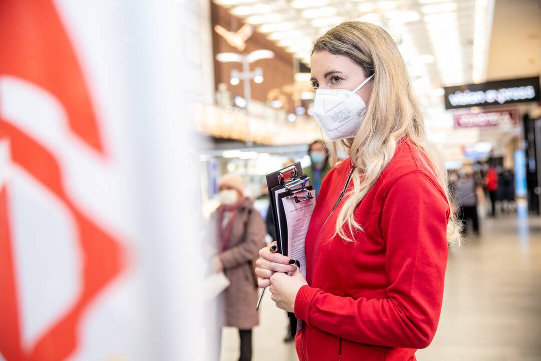 Kauno „Akropolyje“ prasidėjo gyventojų skiepijimas